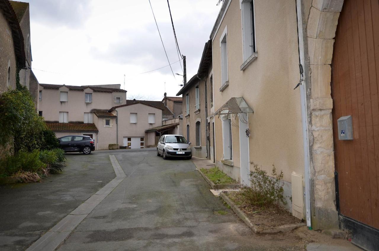 Logement Cosy A 5Mn Du Futuroscope Jaunay-Clan Buitenkant foto